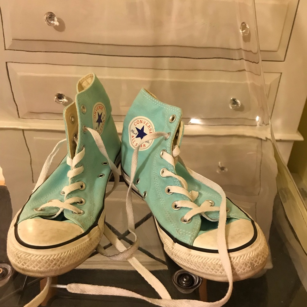 BLUE HIGH TOP CONVERSE